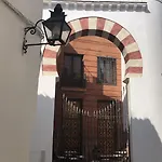 La Ermita - Unico Monumento De 2*