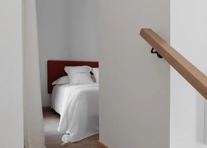 La Ermita - Unico Monumento De 2*