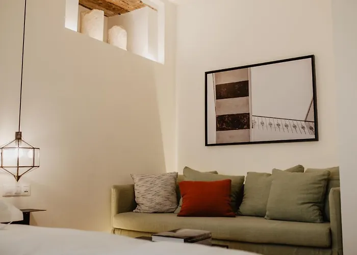 Hotell La Ermita - Unico Monumento De 2*