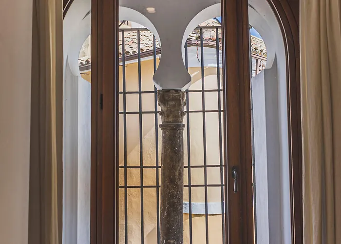 Hotell La Ermita - Unico Monumento De 2*