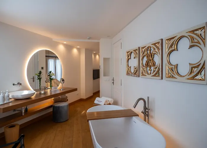 La Ermita - Unico Monumento De