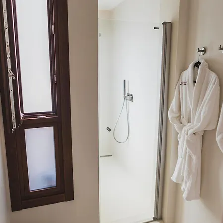 La Ermita - Unico Monumento De Готель