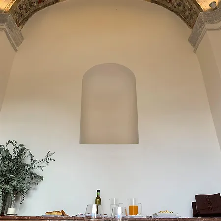 La Ermita - Unico Monumento De 2*