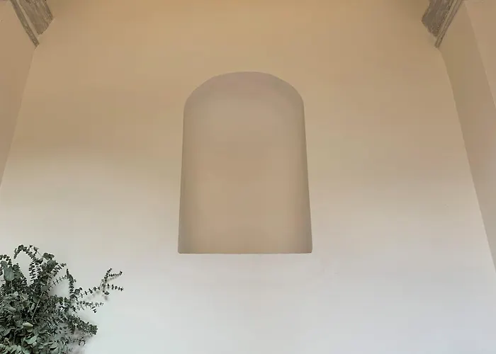 La Ermita - Unico Monumento De 2*